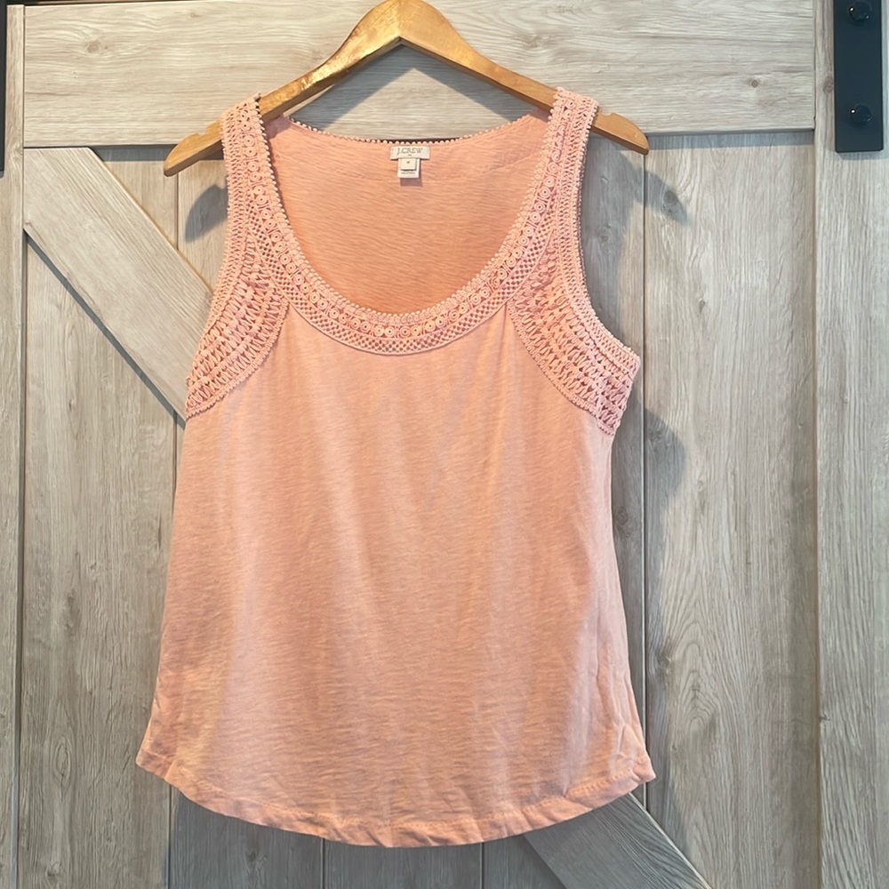 Light orange Jcrew cotton sleeveless tank. Size: M